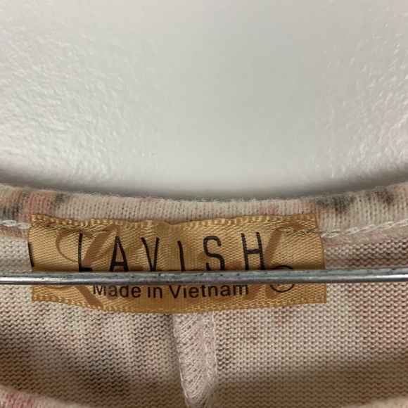 Lavish Printed top! - Picture 2 of 4